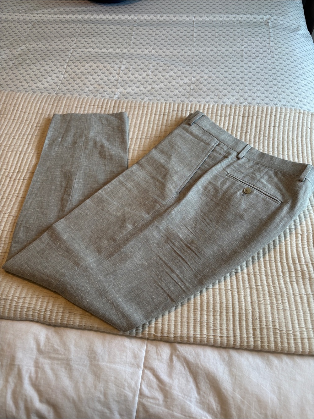 Jos. A. Bank Men's Light Gray Linen-Blend Dress Pants